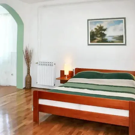Villa Family In With Pool And Sea View