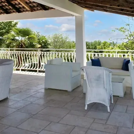 Family In With Pool And Sea View فيلة *